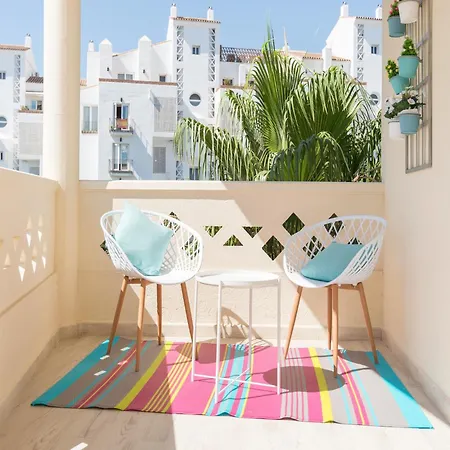 Sunny With Communal Pool Apartment Torremolinos